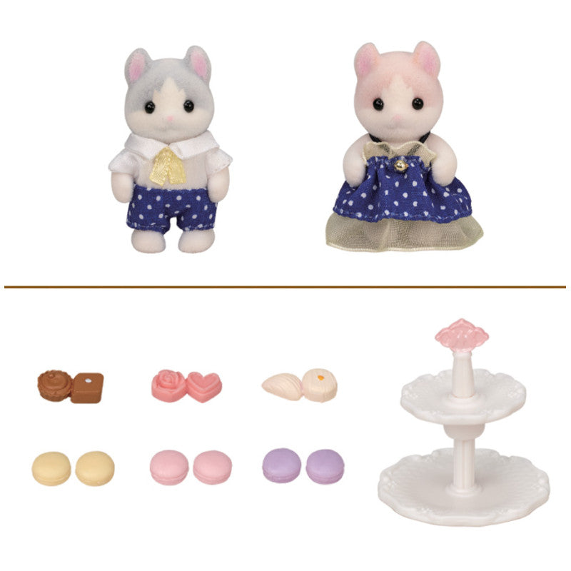 Les bébés Chat American Curl et leurs macarons