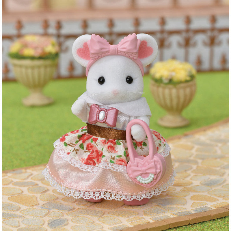 La valisette de mode et grande sœur Souris Marshmallow