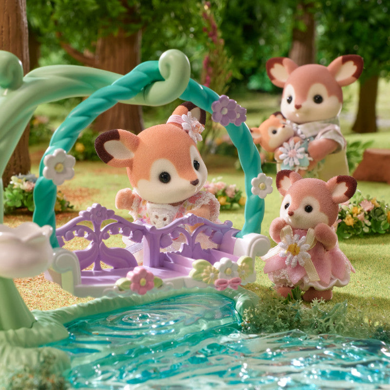 Les bébés Biche et balancelle