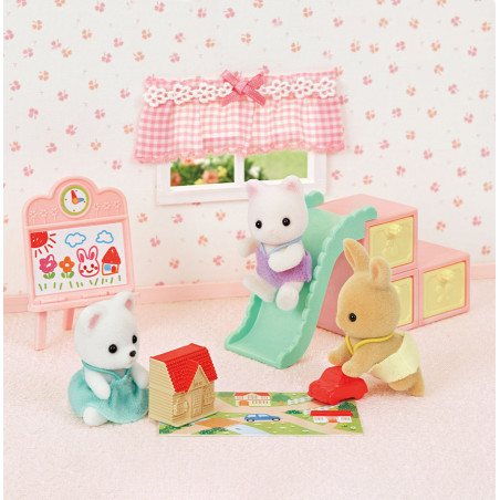 La salle de jeu des bébés et figurines de Sylvanian Family - 9