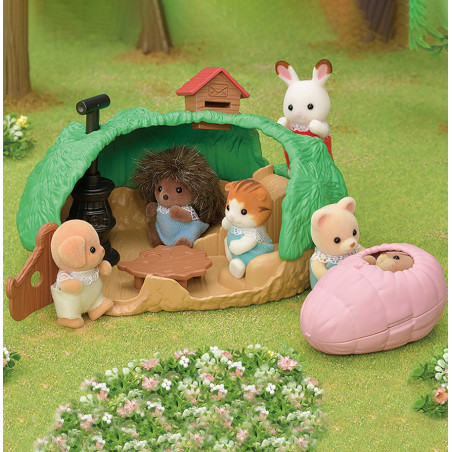 La cachette des bébés et le bébé Hérisson de Sylvanian Family - 5