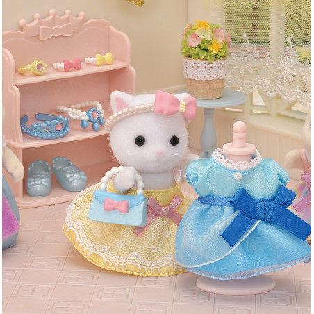 La fille Chat Persan et sa panoplie de princesse de Sylvanian Family - 4