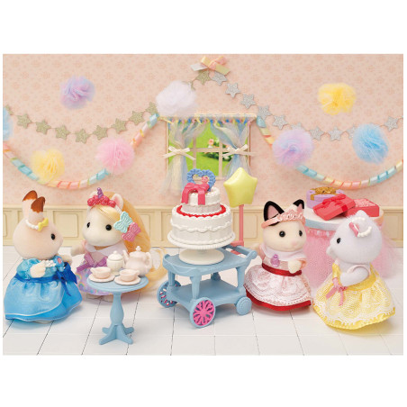La fille Chat Bicolore et son goûter d’anniversaire de Sylvanian Family - 6