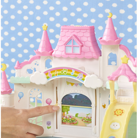 La crèche ensoleillée de Sylvanian Family - 12