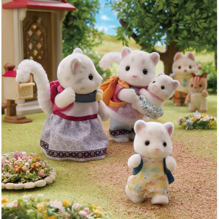 La famille Panthère des neiges de Sylvanian Family - 4