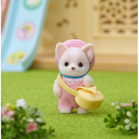 Le Bebe Chihuahua Sylvanian Families Acheter Sur La Boutique Officielle