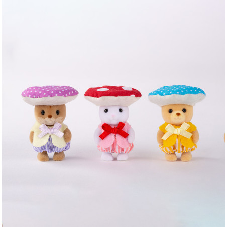 Le trio des bébés en costumes de champignons de Sylvanian Family