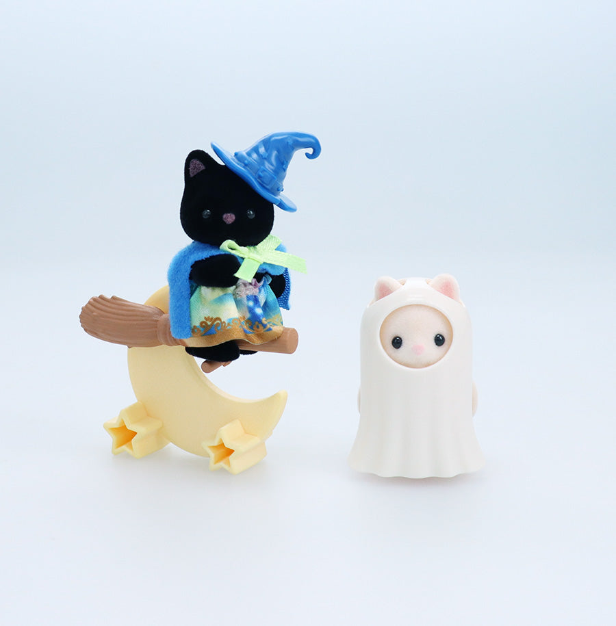 Le costume de fantôme bébé et croissant de lune OFFERT