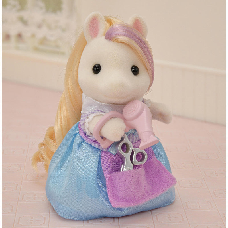 La maman Poney et son kit de coiffure