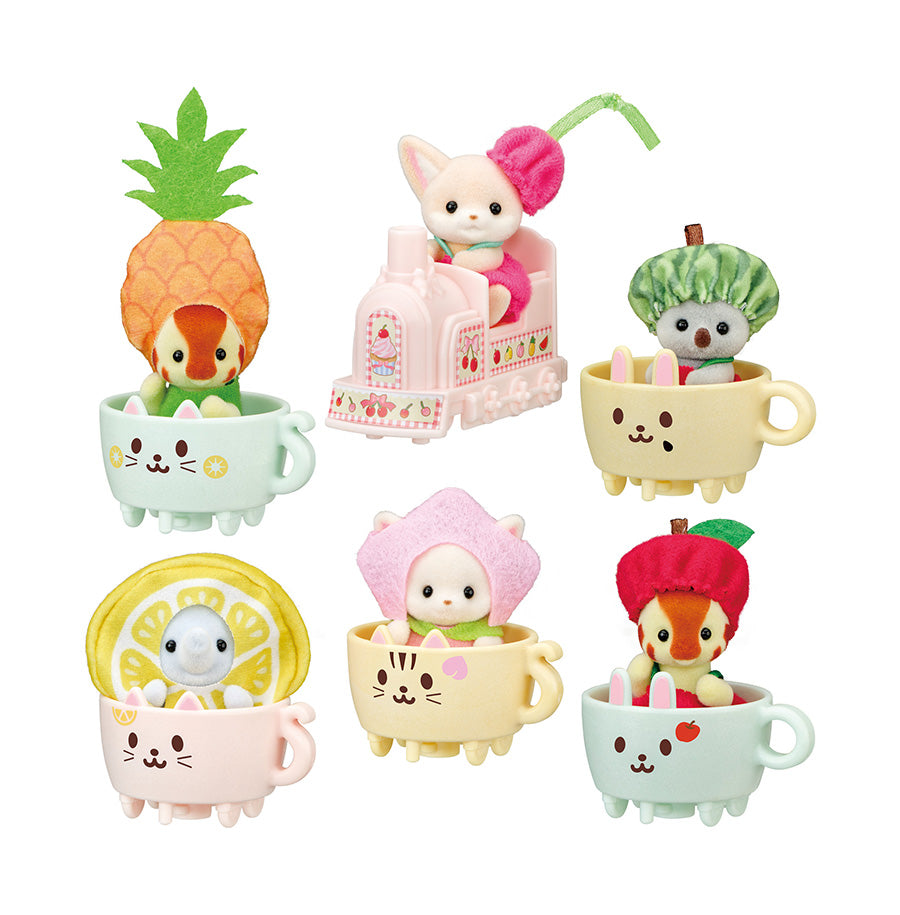 Les bébés fruits et leurs tasses à thé à collectionner